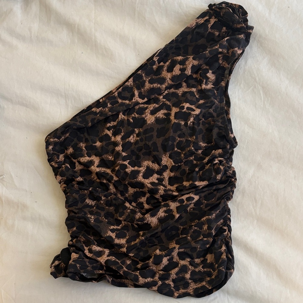 Lioness Leopard Print One-Shoulder Top
